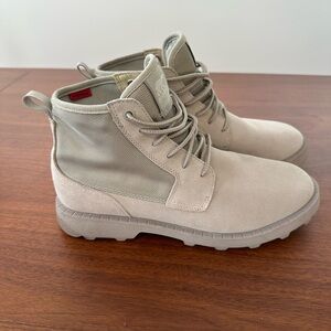 Men’s Sorel Caribou Mod Chukka WP, Beige Suede Boots Waterproof, sz 9, Like New